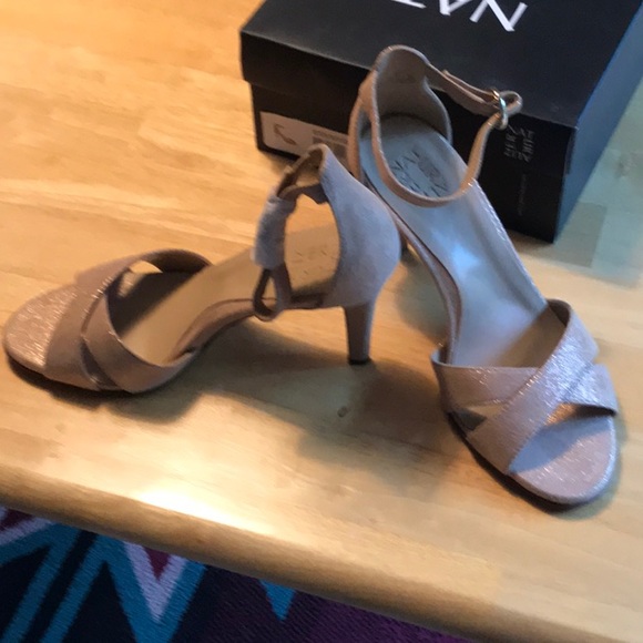 Naturalizer sandals - Picture 7 of 7